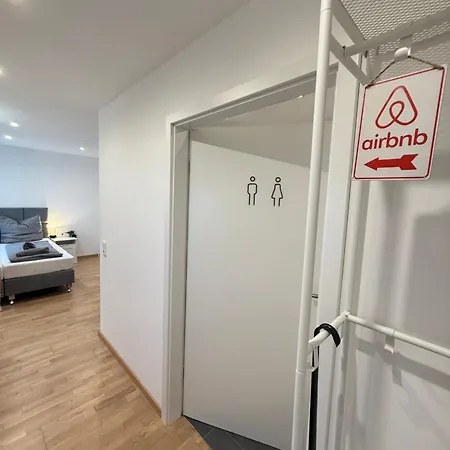 Kleines Glueck - Waschmaschine, Sbahn, Regendusche, Fussbodenheizung