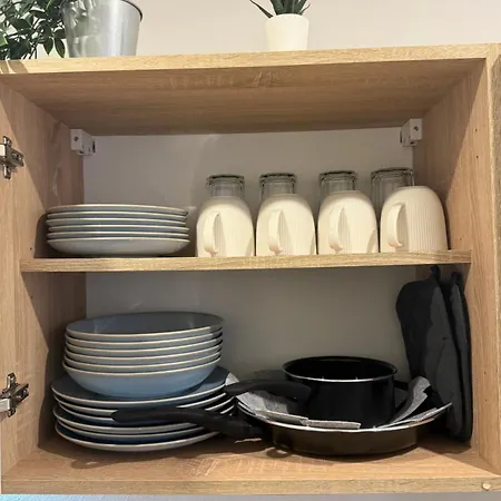 Kleines Glueck - Waschmaschine, Sbahn, Regendusche, Fussbodenheizung